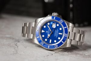 Buy a Rolex Sub (1)